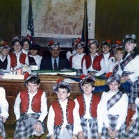 Atiyeh with third-grade class in his office